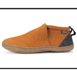 Kyrgies Tengries Wool Felt Indoor Shoes •41/W 10.5-11/M 8-8.5• Moccasin Slipper
